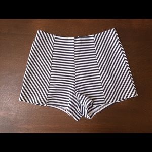 high waisted striped shorts :)
